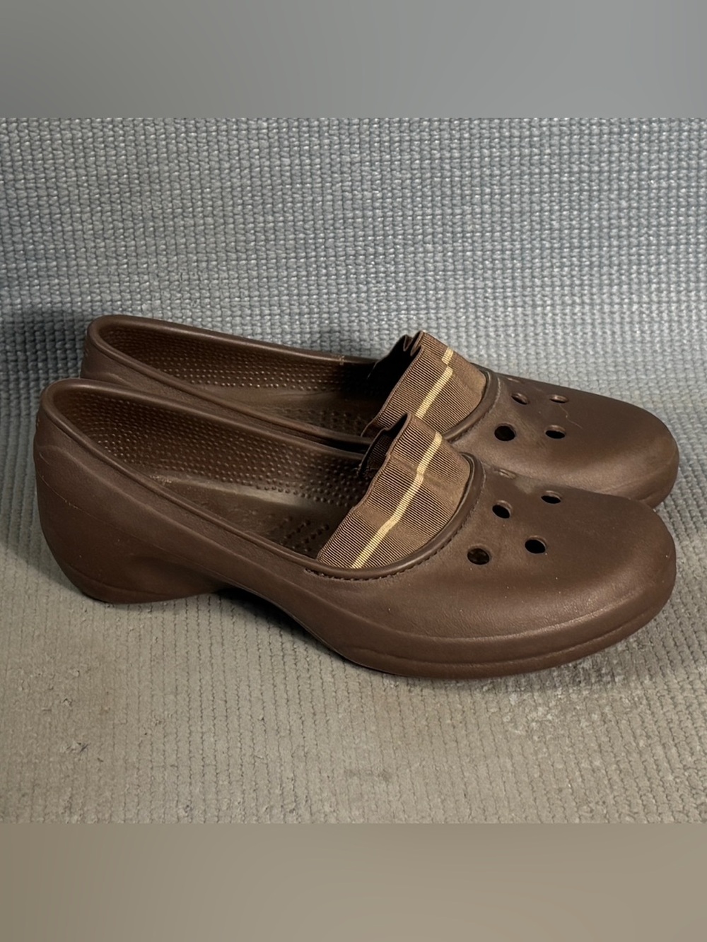 Crocs Women’s Juneau Slip‎ On Brown Lightweight Stretch Comfort Flats Size 6